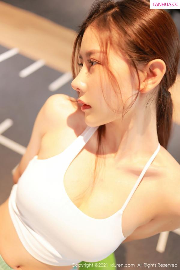 尹甜甜  养眼美女尹甜甜 真实的健身房第29张图片